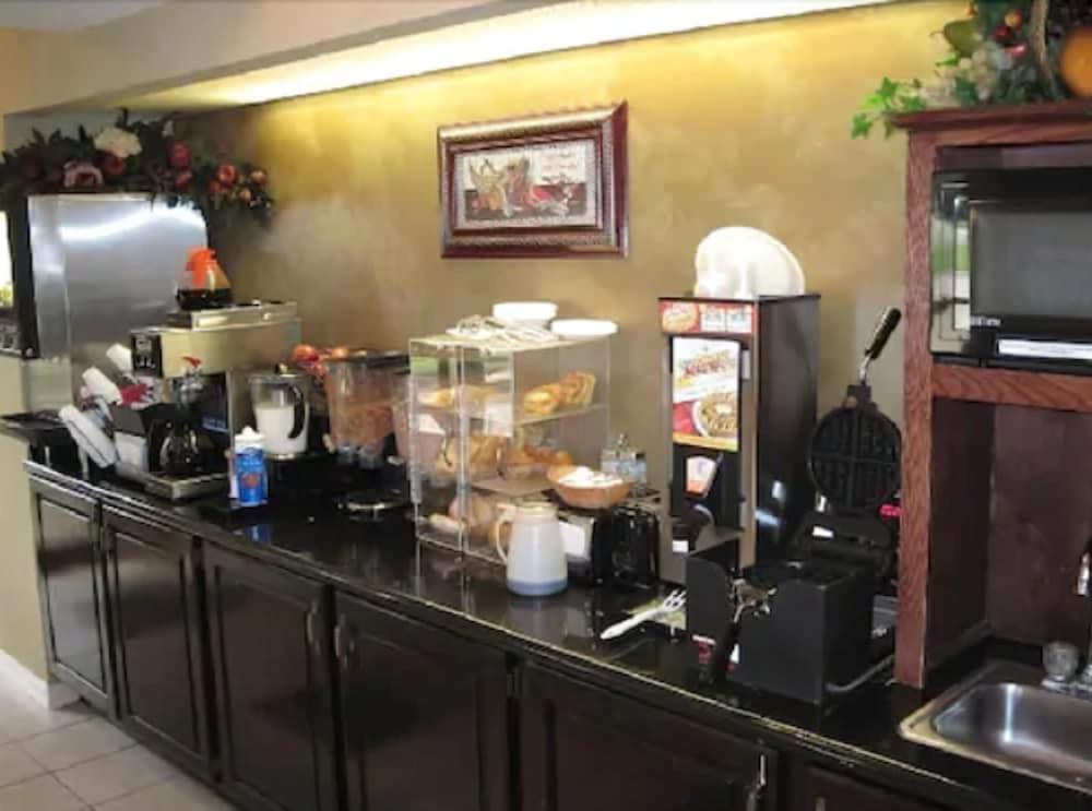 Best Western Mill River Manor Rockville Centre Buitenkant foto